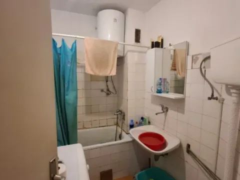 Sale, two bedroom apartment, 56m², Centar, Bar - image 8