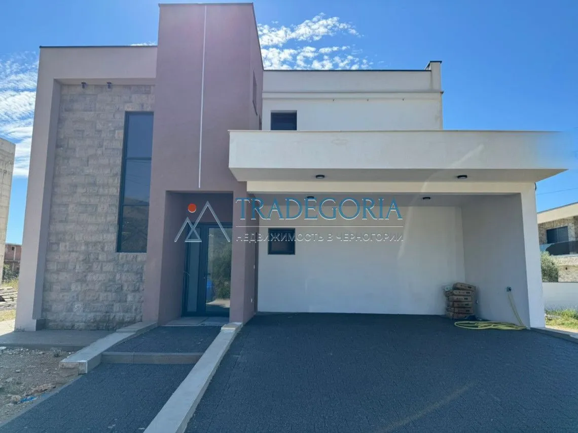 Prodaja, kuća, 196m², Bar, Crna Gora