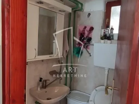 Izdavanje, poslovni prostor, 130m², Voždovac Sve Podlokacije, Beograd - image 9