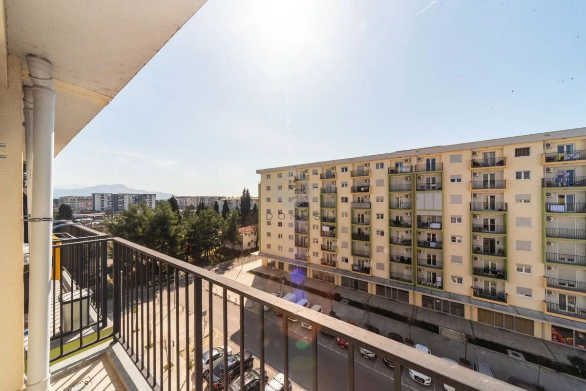 Prodaja, jednosoban stan, 39m², Pobrežje, Podgorica