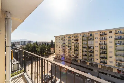 Prodaja, jednosoban stan, 39m², Pobrežje, Podgorica - image 8