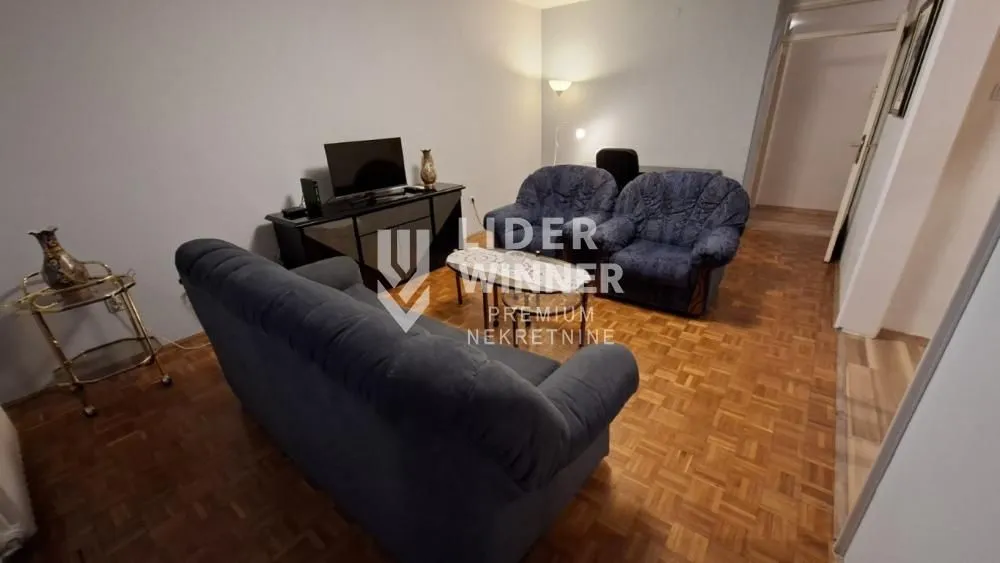 Rent, two bedroom apartment, 53m², Kalenić Pijaca, Vračar Sve Podlokacije
