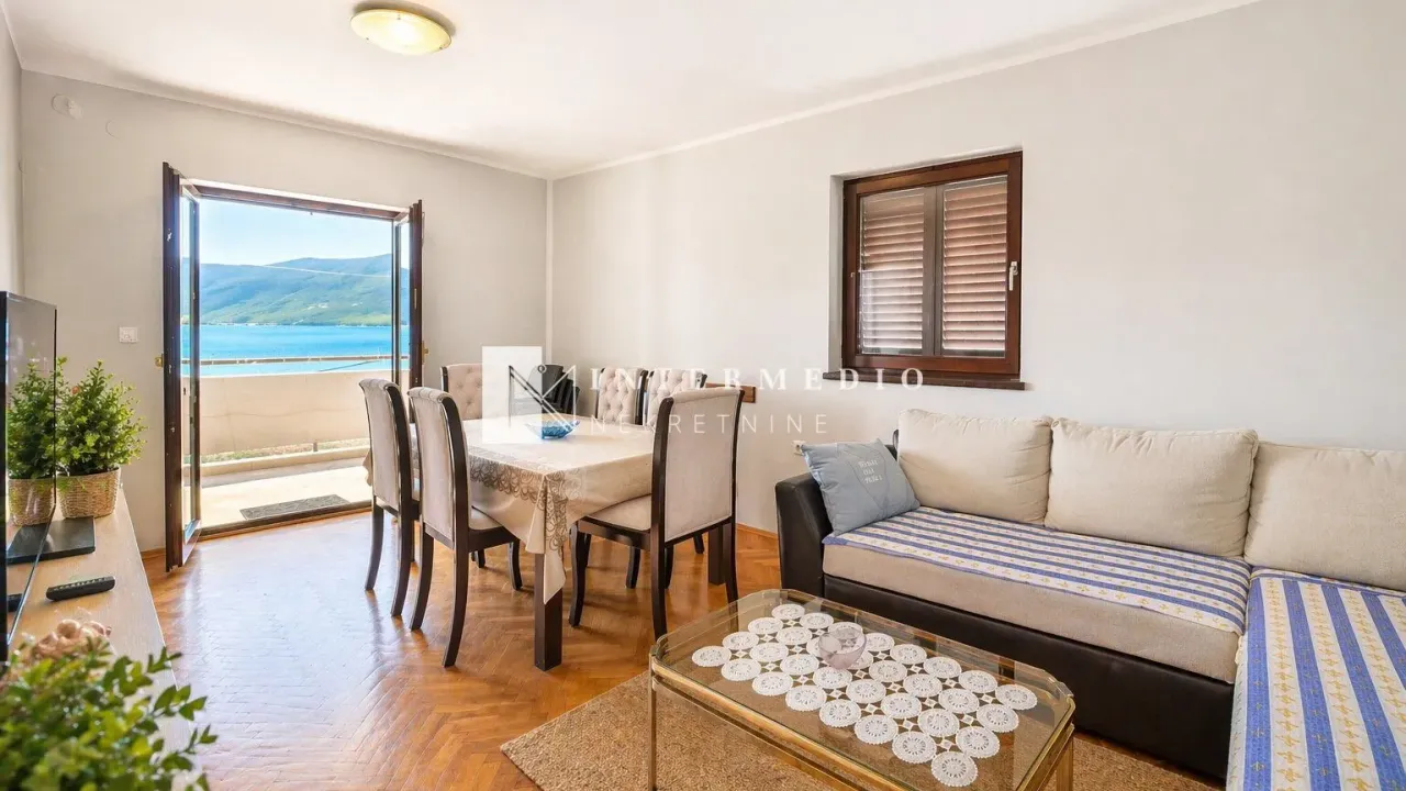 Sale, two bedroom apartment, 60m², Baošići, Herceg Novi