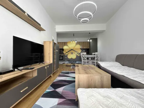 Izdavanje, dvosoban stan, 75m², Stara Varoš, Podgorica - image 2