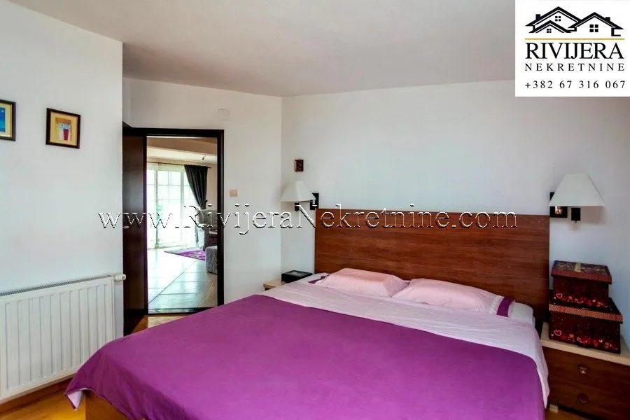 Prodaja, trosoban stan, 220m², Dobrota, Kotor