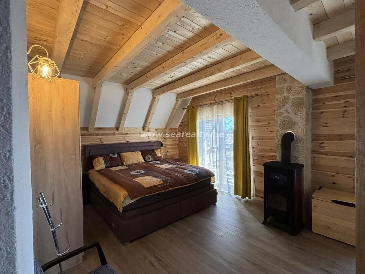 Sale, house, 320m², Žabljak, Crna Gora