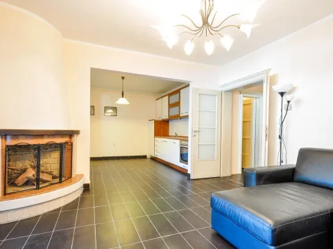 Prodaja, dvosoban stan, 104m², Stoliv, Kotor - image 10