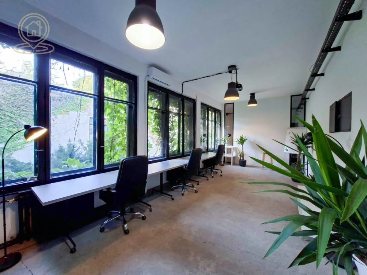 Izdavanje, poslovni prostor, 28m², Centar, Novi Sad