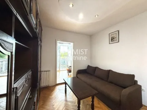 Izdavanje, jednosoban stan, 34m², Zvezdara Sve Podlokacije, Beograd - image 1