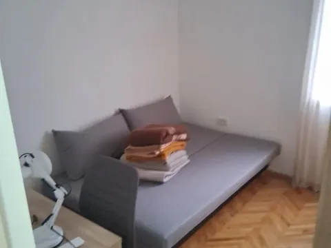 Rent, house, 108m², Stari Aerodrom, Podgorica - image 9