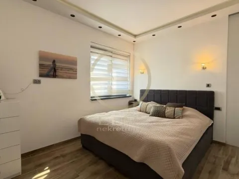 Prodaja, kuća, 165m², Petrovaradin, Novi Sad - image 25