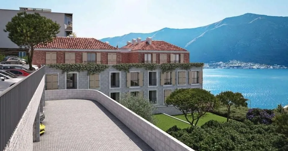 Prodaja, dvosoban stan, 65m², Dobrota, Kotor