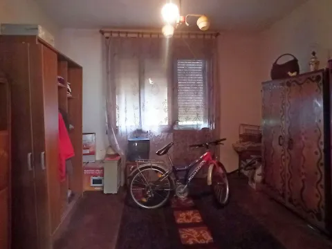 Prodaja, kuća, 242m², Klupci, Loznica - image 13