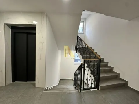 Prodaja, trosoban stan, 58m², Adamovićevo Naselje, Novi Sad Sve Podlokacije - image 21