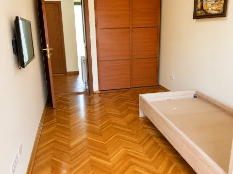 Prodaja, kuća, 200m², Gorica C, Podgorica - image 18