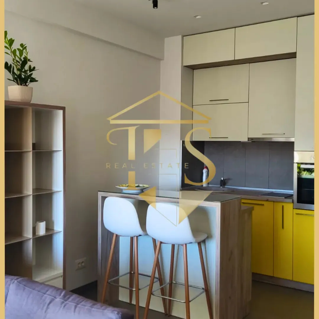 Izdavanje, jednosoban stan, 60m², Centar, Tivat