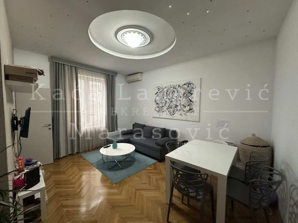 Rent, two bedroom apartment, 44m², Topličin venac, Beograd