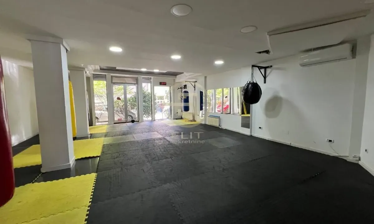 Sale, office space, 110m², Centar, Novi Sad