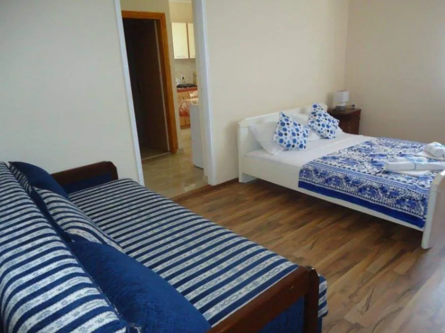 Prodaja, kuća, 300m², Sveti Stasije, Kotor