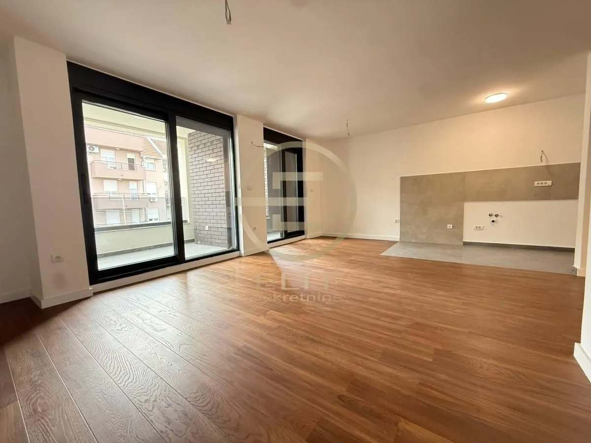 Prodaja, stan, 136m², Bulevar Evrope, Novi Sad Sve Podlokacije