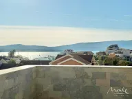 Prodaja, trosoban stan, 236m², Tivat, Crna Gora