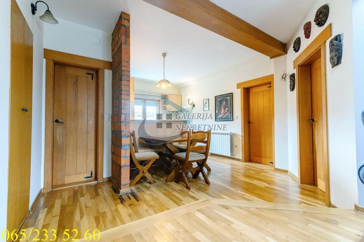 Sale, three bedroom apartment, 78m², Stari Grad, Beograd