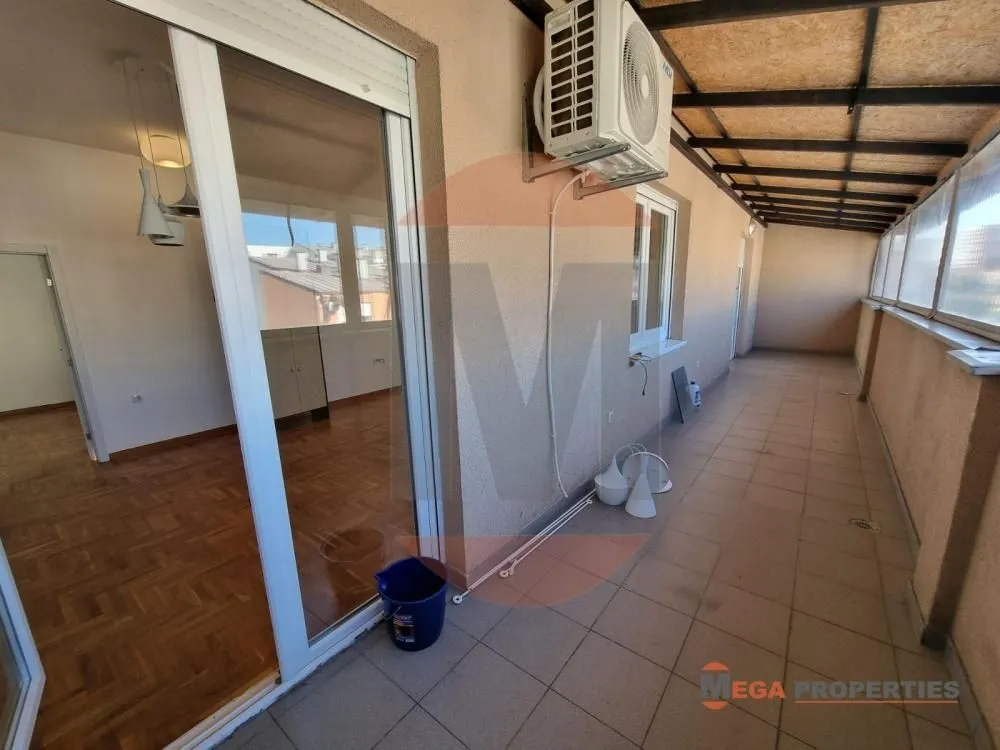 Izdavanje, trosoban stan, 93m², Lipov Lad, Zvezdara Sve Podlokacije