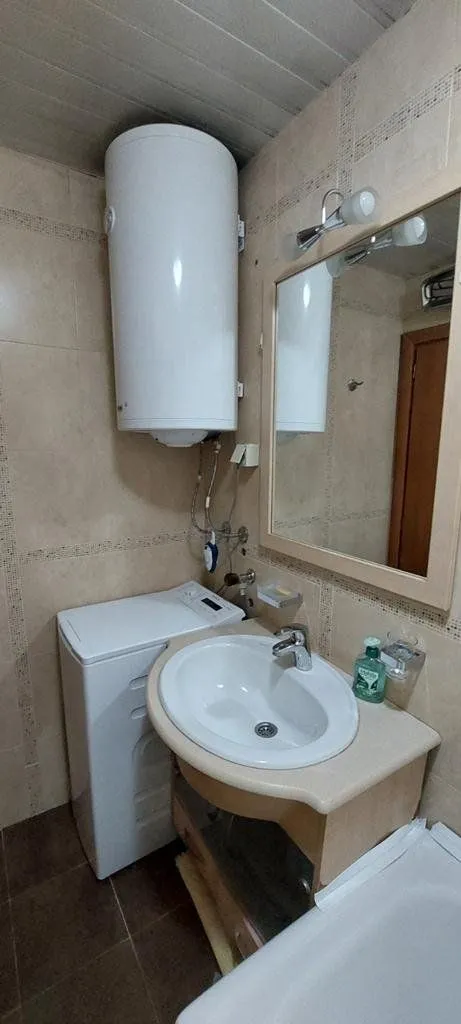 Izdavanje, jednosoban stan, 42m², Preko Morače, Podgorica