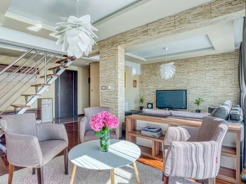 Sale, four bedroom apartment, 188m², Rozino, Budva - image 3