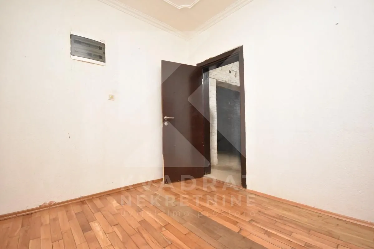 Prodaja, kuća, 343m², Zagorič, Podgorica