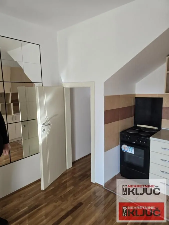Prodaja, četvorosoban stan, 96m², Bulevar Evrope, Novi Sad Sve Podlokacije