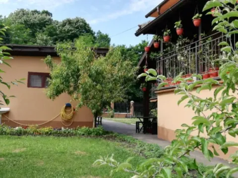 Prodaja, kuća, 350m², Voždovac Sve Podlokacije, Beograd - image 13