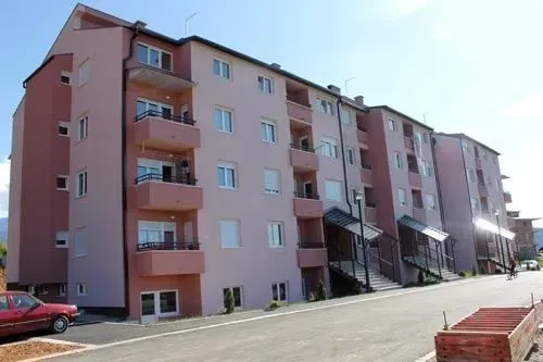 Prodaja, poslovni prostor, 51m², Bandžovo brdo, Rožaje