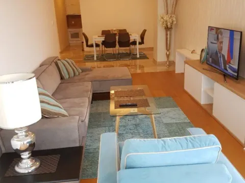 Izdavanje, jednosoban stan, 77m², Centar, Budva - image 9