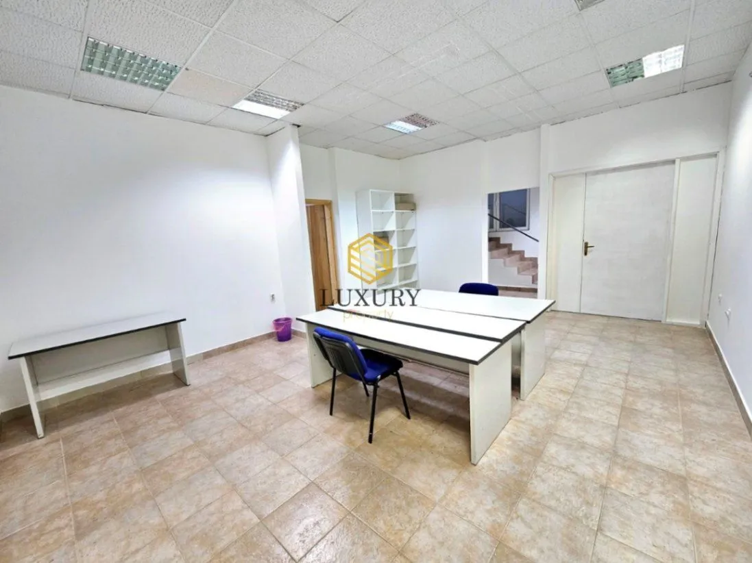 Rent, office space, 119m², City Kvart, Podgorica