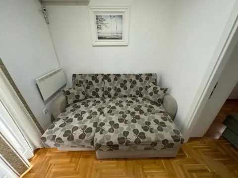 Izdavanje, jednosoban stan, 38m², Lazi, Budva - image 10