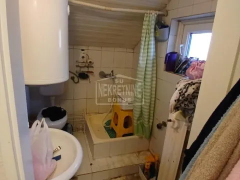 Prodaja, kuća, 126m², Gat, Subotica - image 2