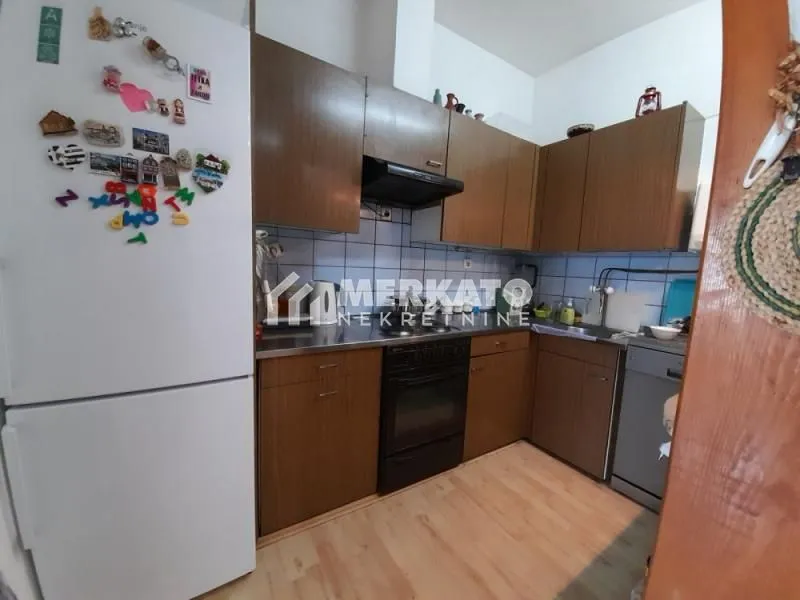 Prodaja, četvorosoban stan, 96m², Centar, Zrenjanin