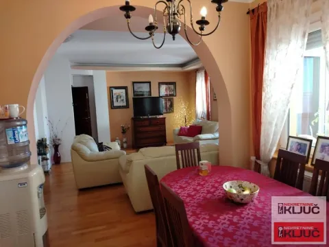 Prodaja, jednosoban stan, 49m², Grbavica, Novi Sad Sve Podlokacije - image 2