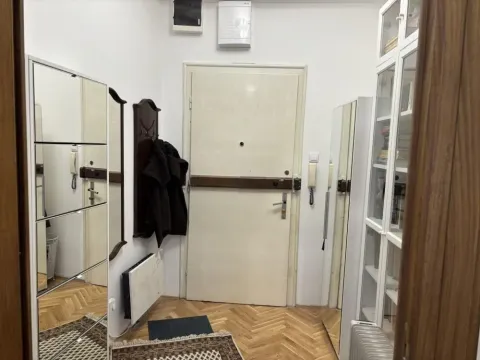 Stan in Vračar Sve Podlokacije