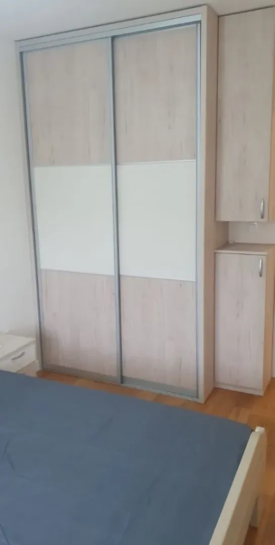 Izdavanje, dvosoban stan, 69m², Central Point, Podgorica
