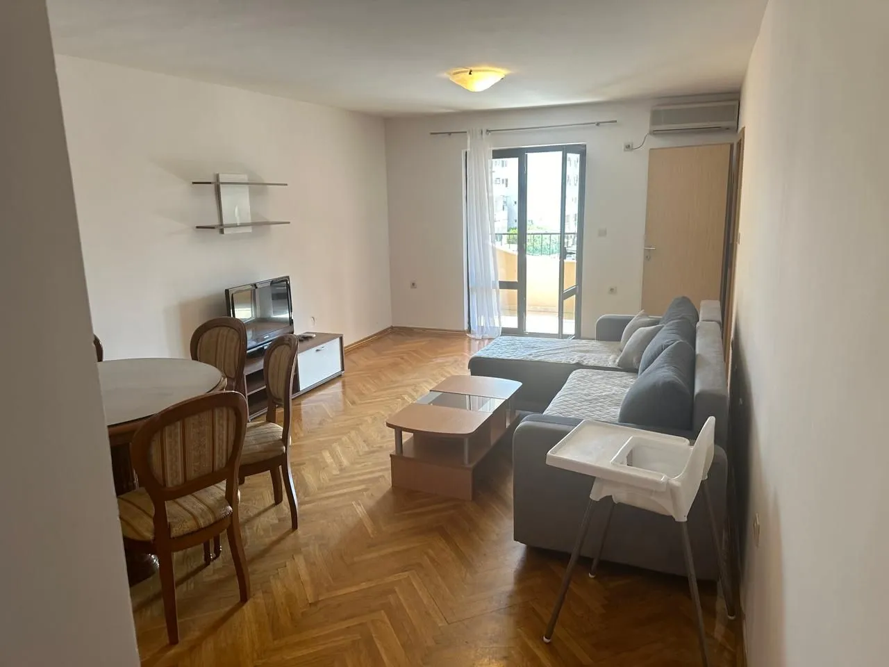 Rent, three bedroom apartment, 80m², Centar, Budva
