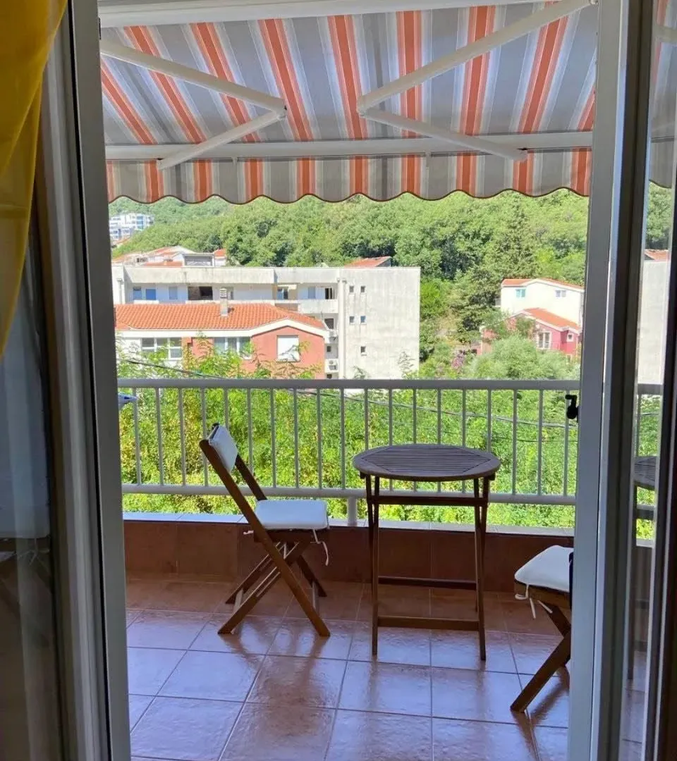 Prodaja, jednosoban stan, 40m², Boreti, Budva