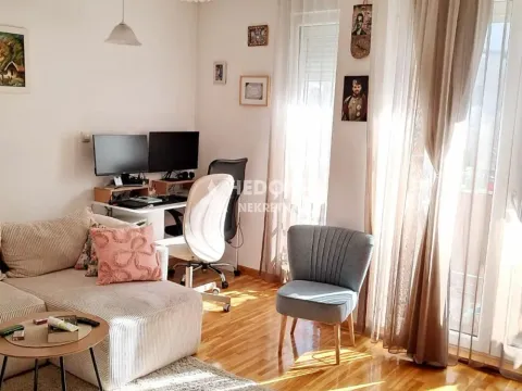 Prodaja, dvosoban stan, 44m², Brace Jerković, Voždovac Sve Podlokacije - image 1