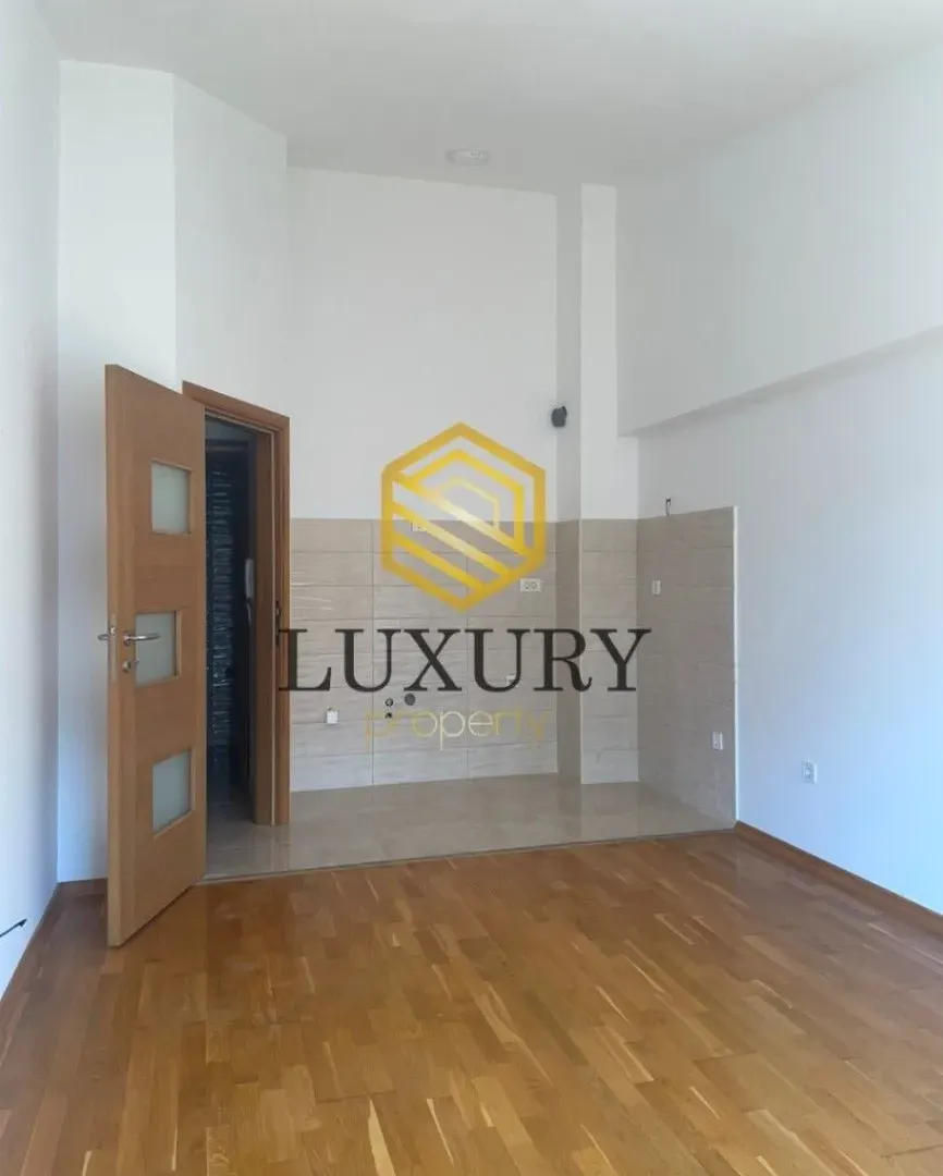Prodaja, dvosoban stan, 59m², 1 maj, Podgorica
