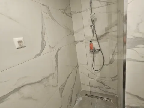 Izdavanje, jednosoban stan, 46m², Stari Aerodrom, Podgorica - image 9