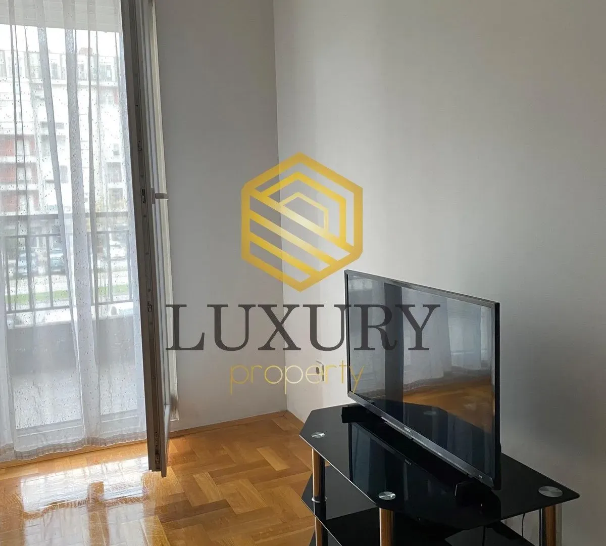 Rent, studio apartment, 29m², Stari Aerodrom, Podgorica