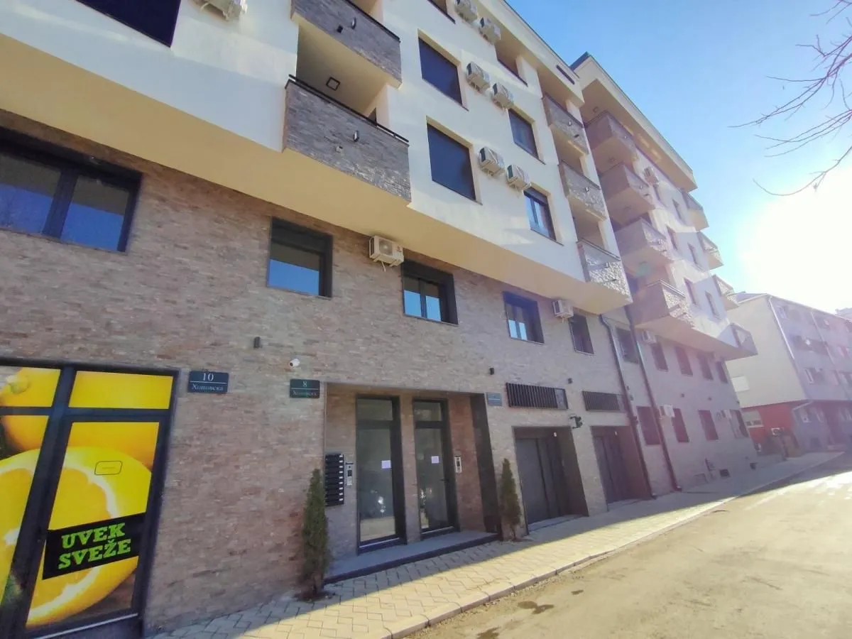 Rent, parking/garage, 16m², Grbavica, Novi Sad Sve Podlokacije