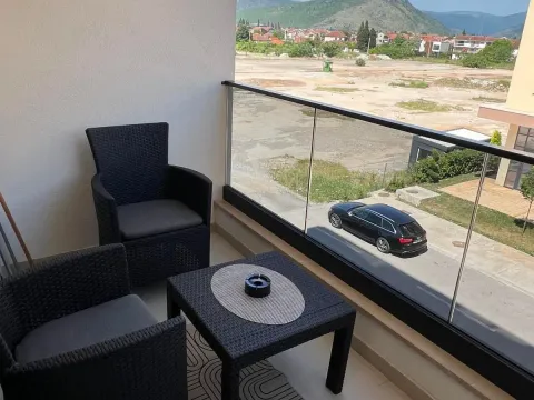 Izdavanje, jednosoban stan, 45m², City Kvart, Podgorica - image 2