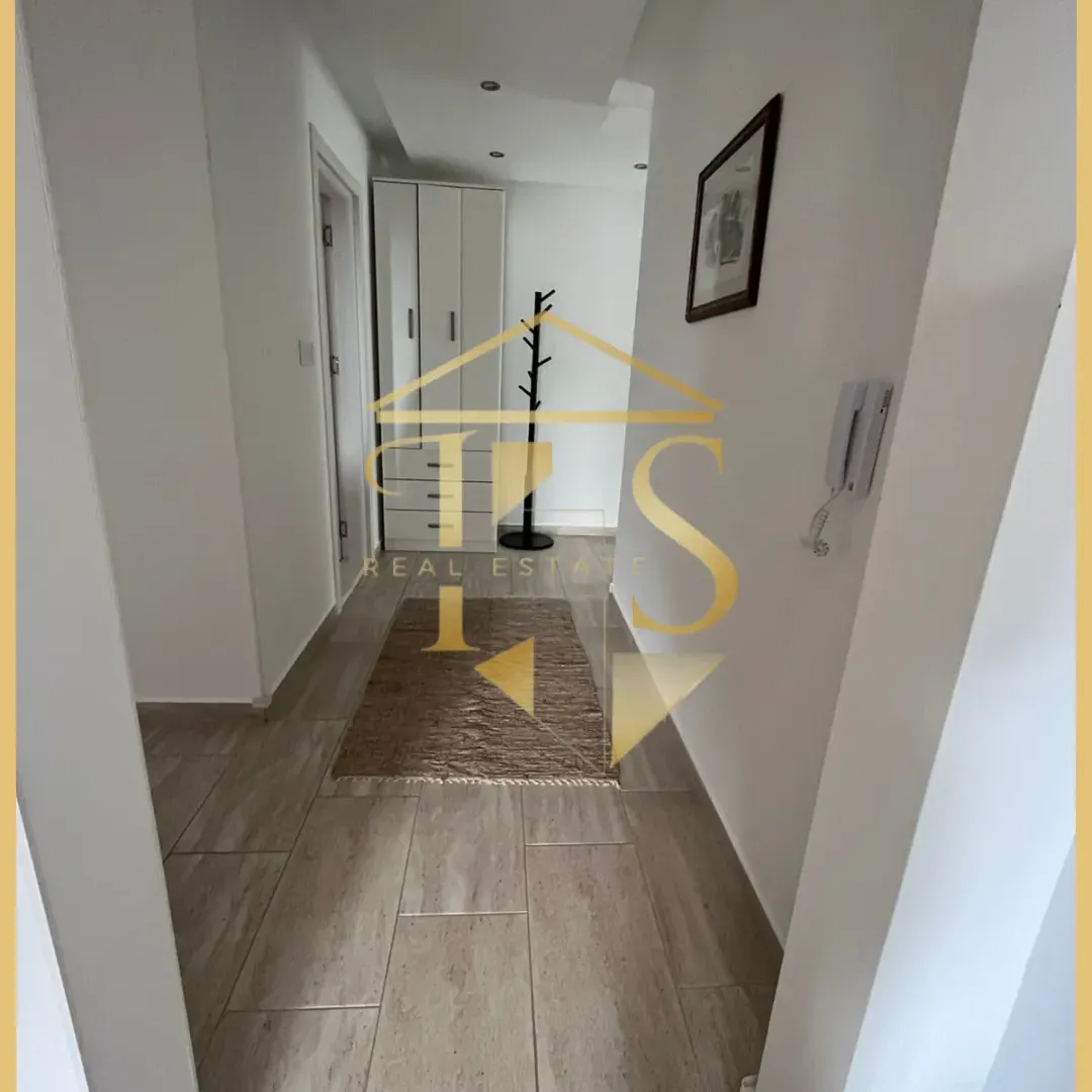 Izdavanje, jednosoban stan, 65m², Kava, Tivat